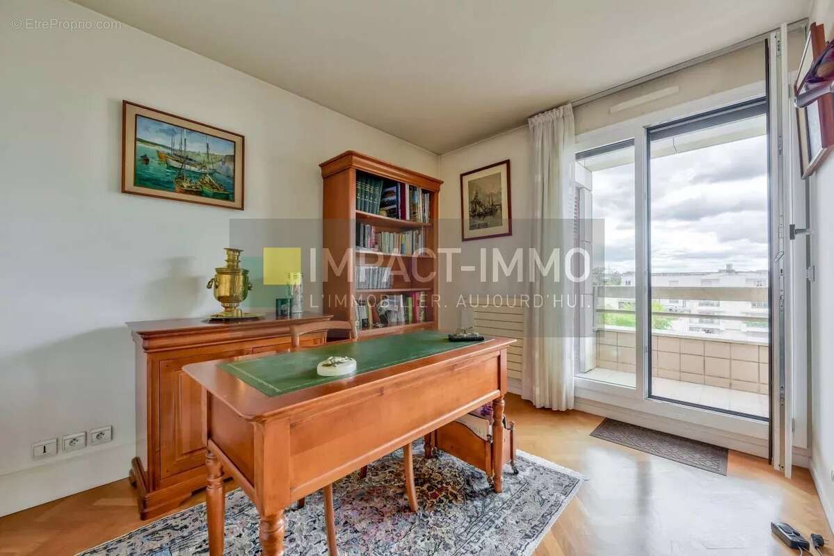 Appartement à LEVALLOIS-PERRET