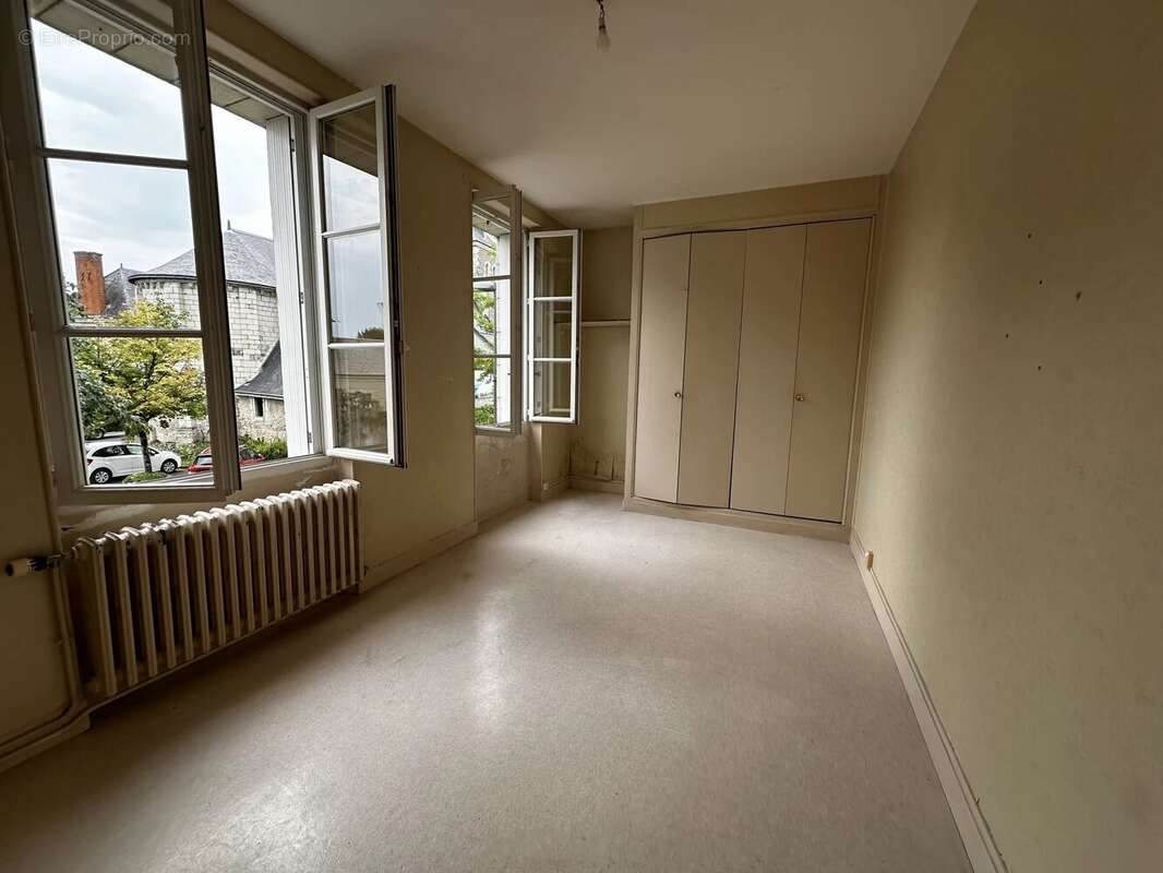 Maison à CHANNAY-SUR-LATHAN