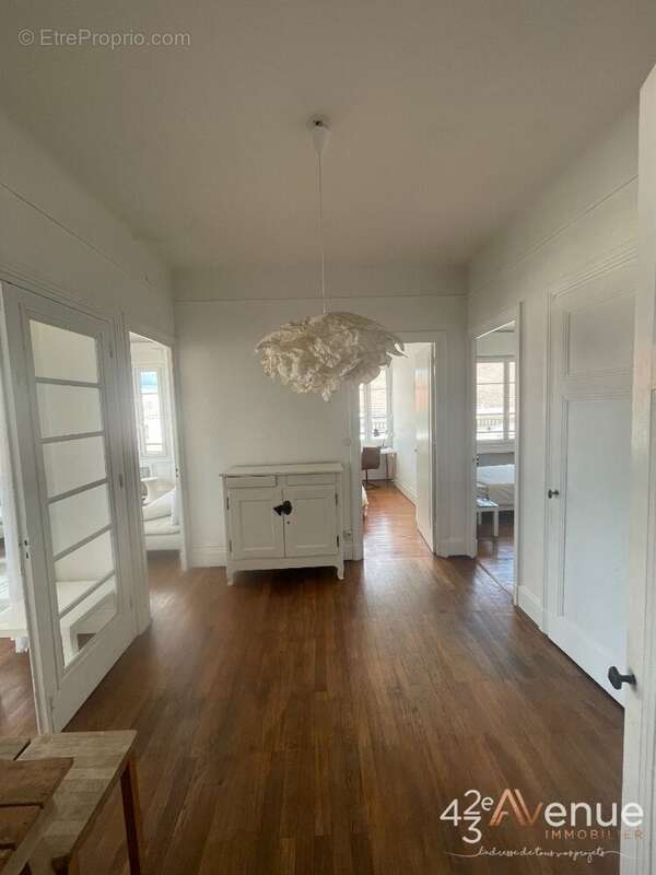 Appartement à SAINT-ETIENNE