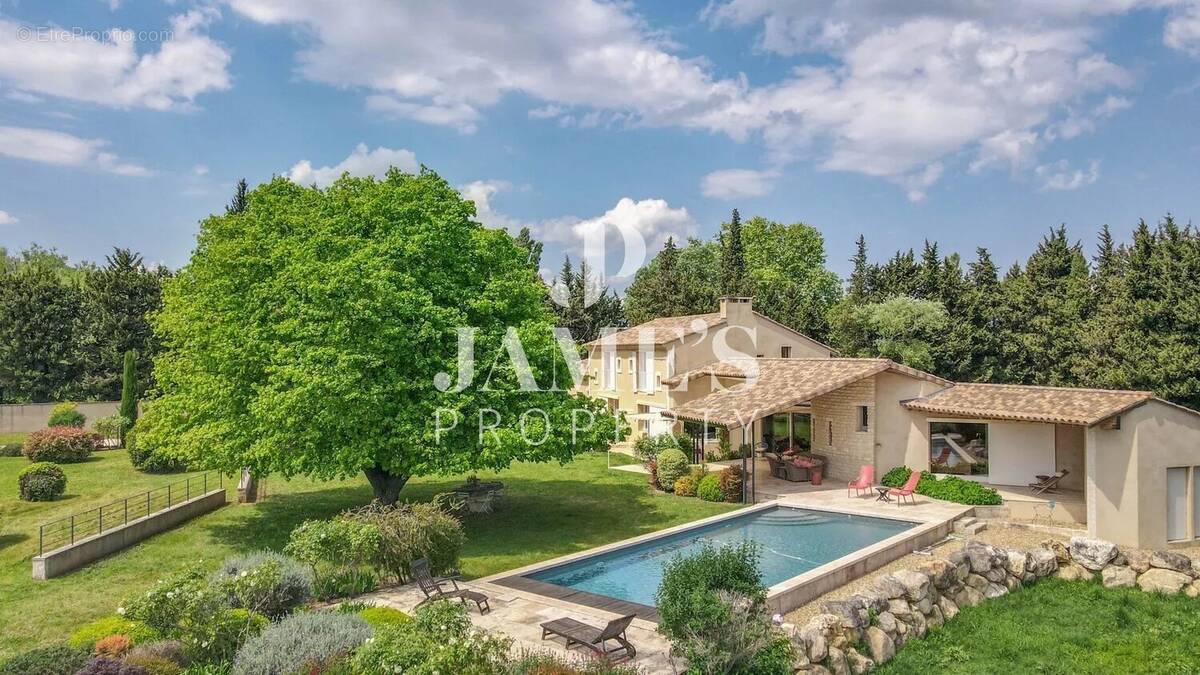 Maison à SAINT-REMY-DE-PROVENCE