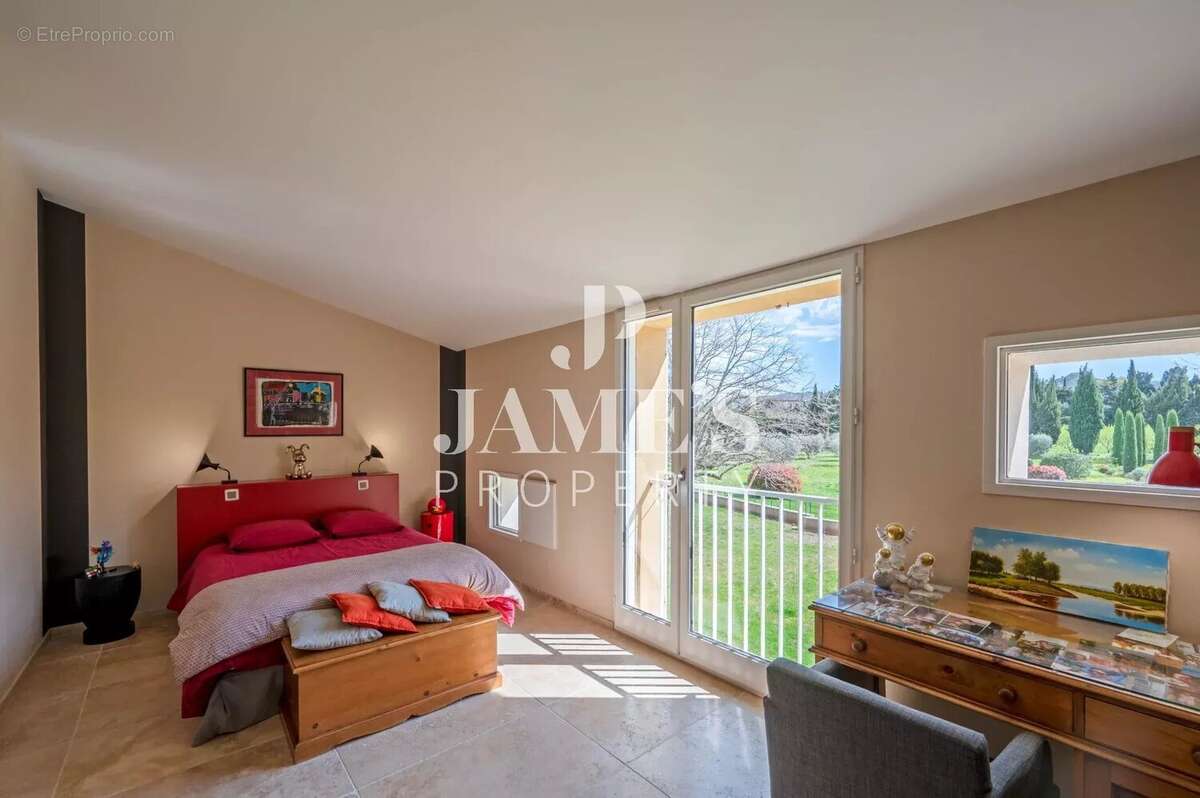 Maison à SAINT-REMY-DE-PROVENCE