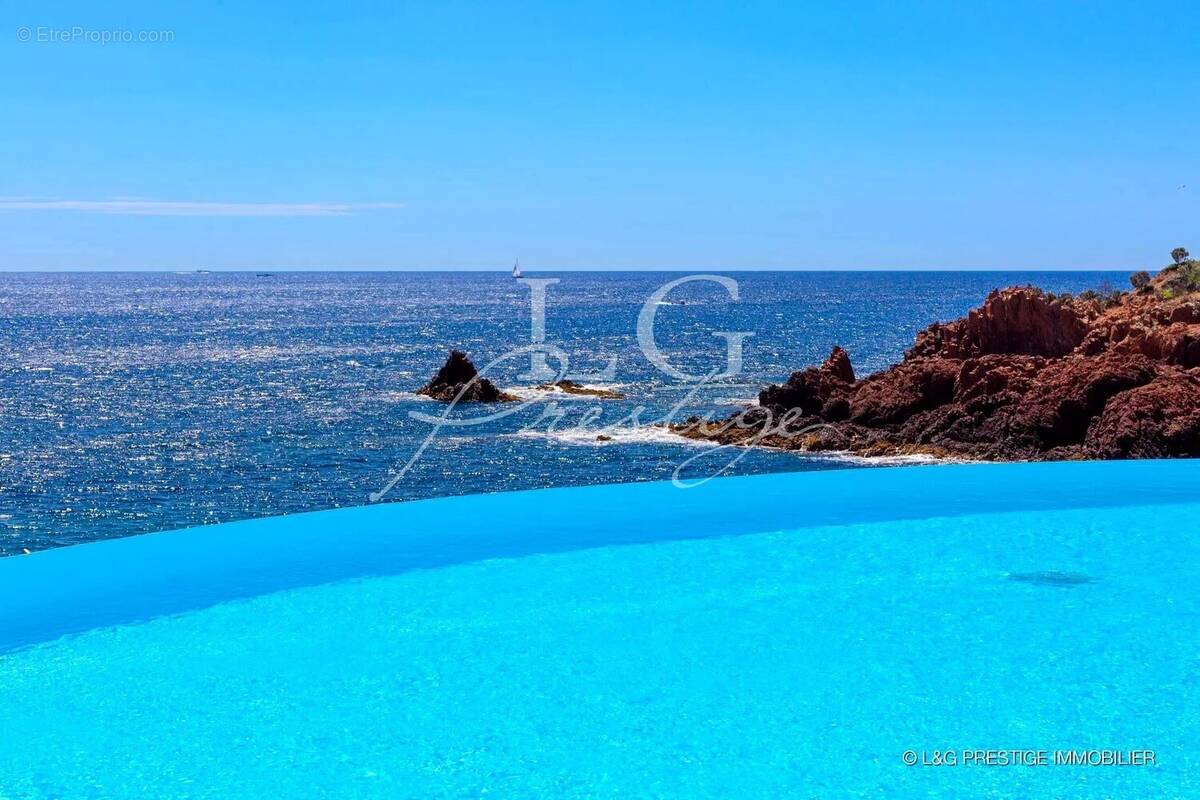 Appartement à THEOULE-SUR-MER