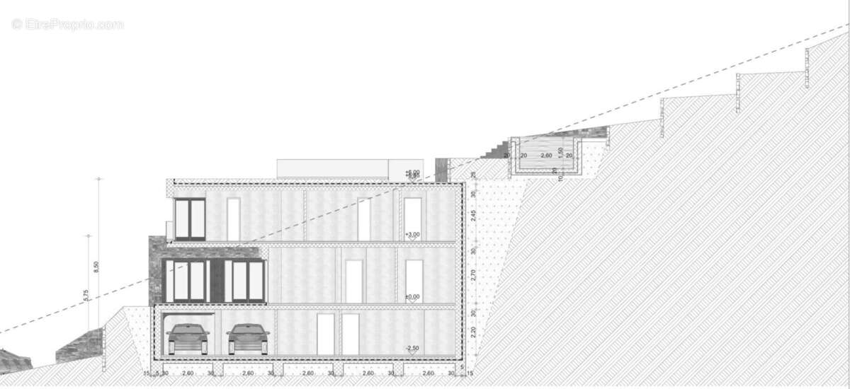 Maison à CHATEAUNEUF-GRASSE