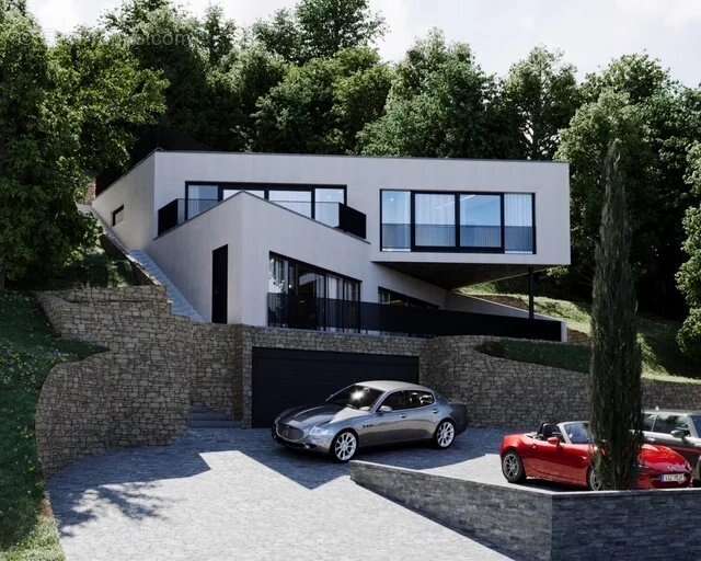 Maison à CHATEAUNEUF-GRASSE