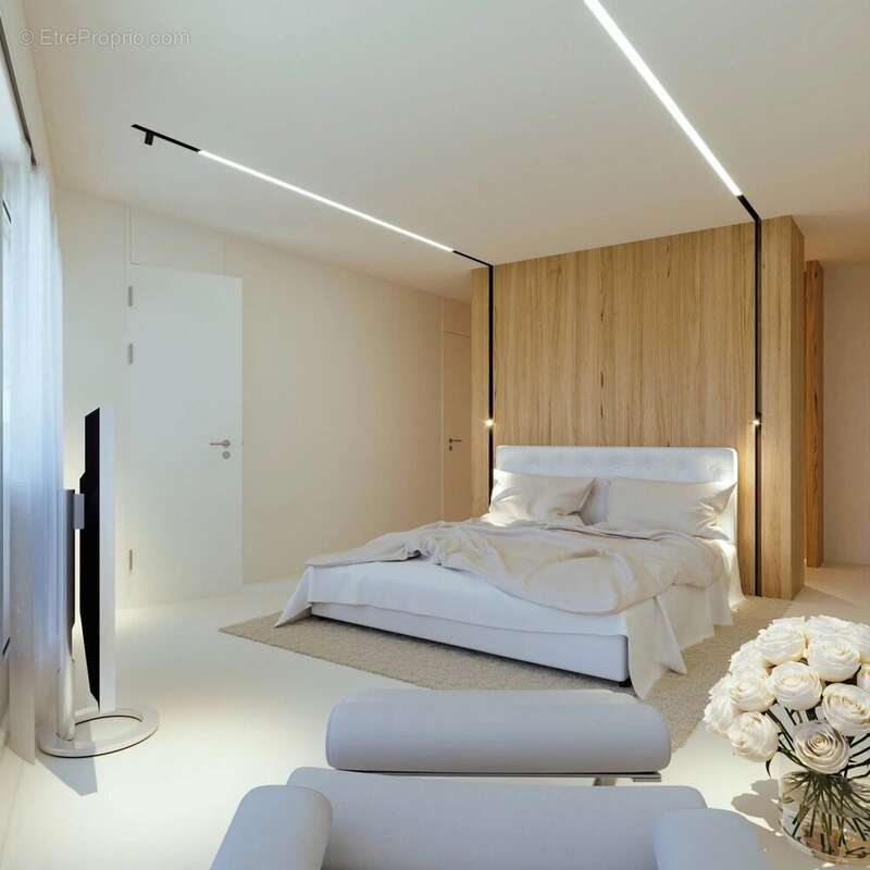 Maison à CHATEAUNEUF-GRASSE