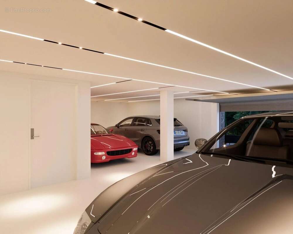 Maison à CHATEAUNEUF-GRASSE