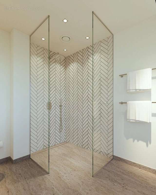 Maison à CHATEAUNEUF-GRASSE