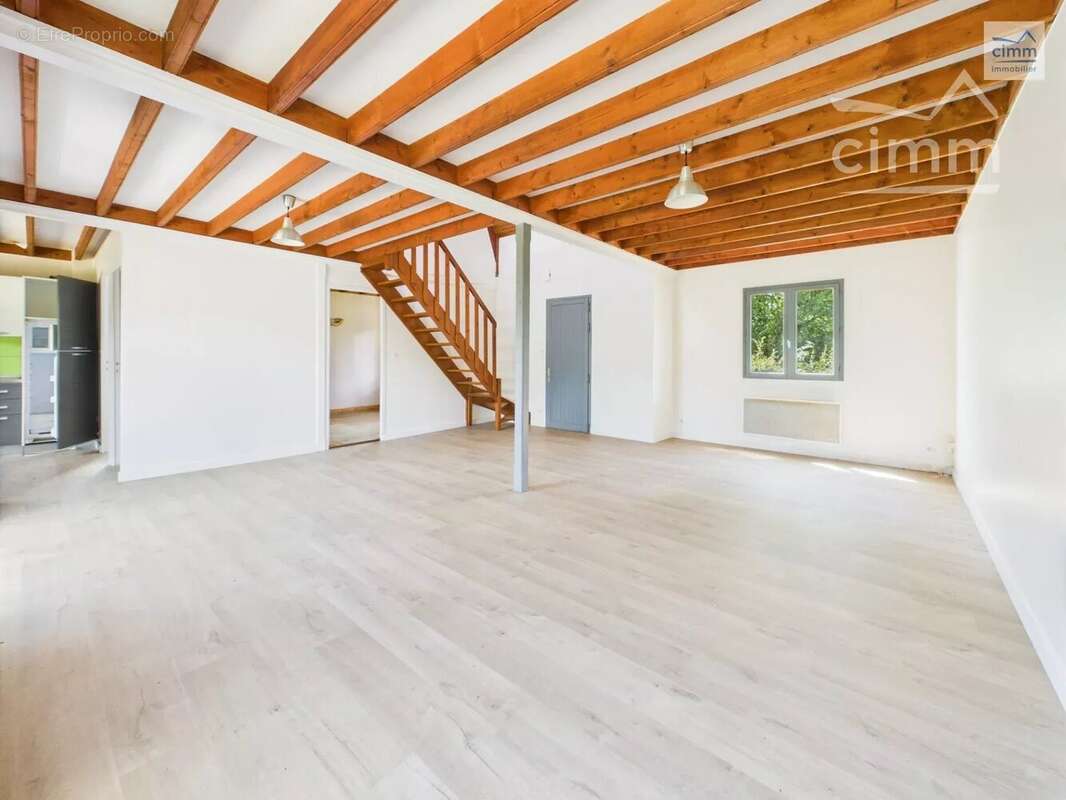 Maison à MAURE-DE-BRETAGNE