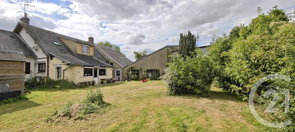 Maison à AUTHON-DU-PERCHE