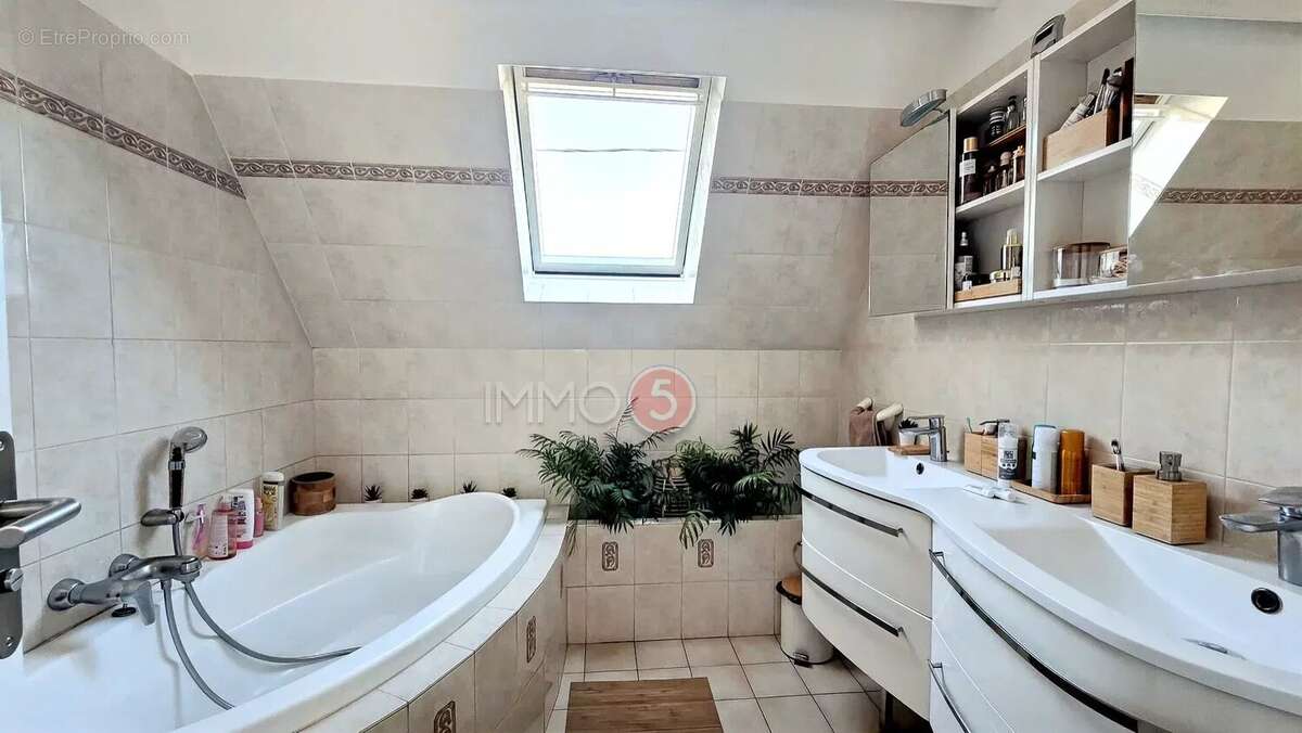 Maison à VILLEMOMBLE