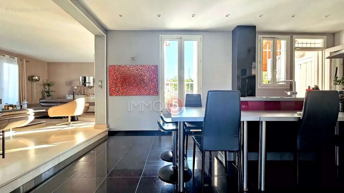 Maison à VILLEMOMBLE