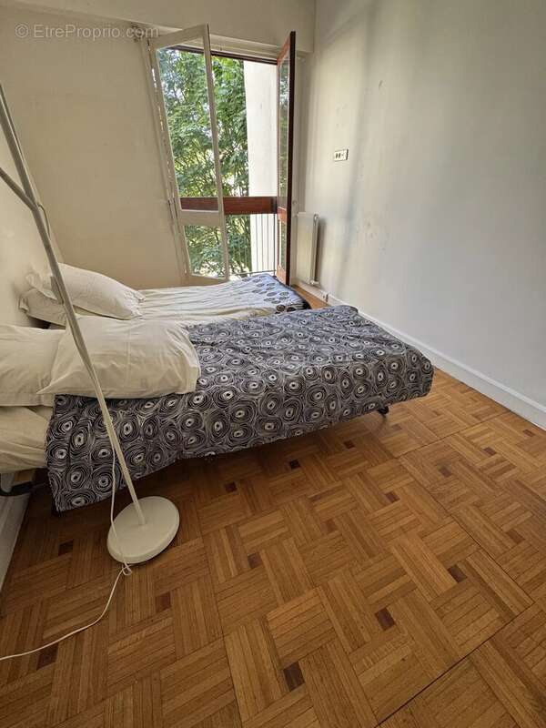 Appartement à PARIS-19E
