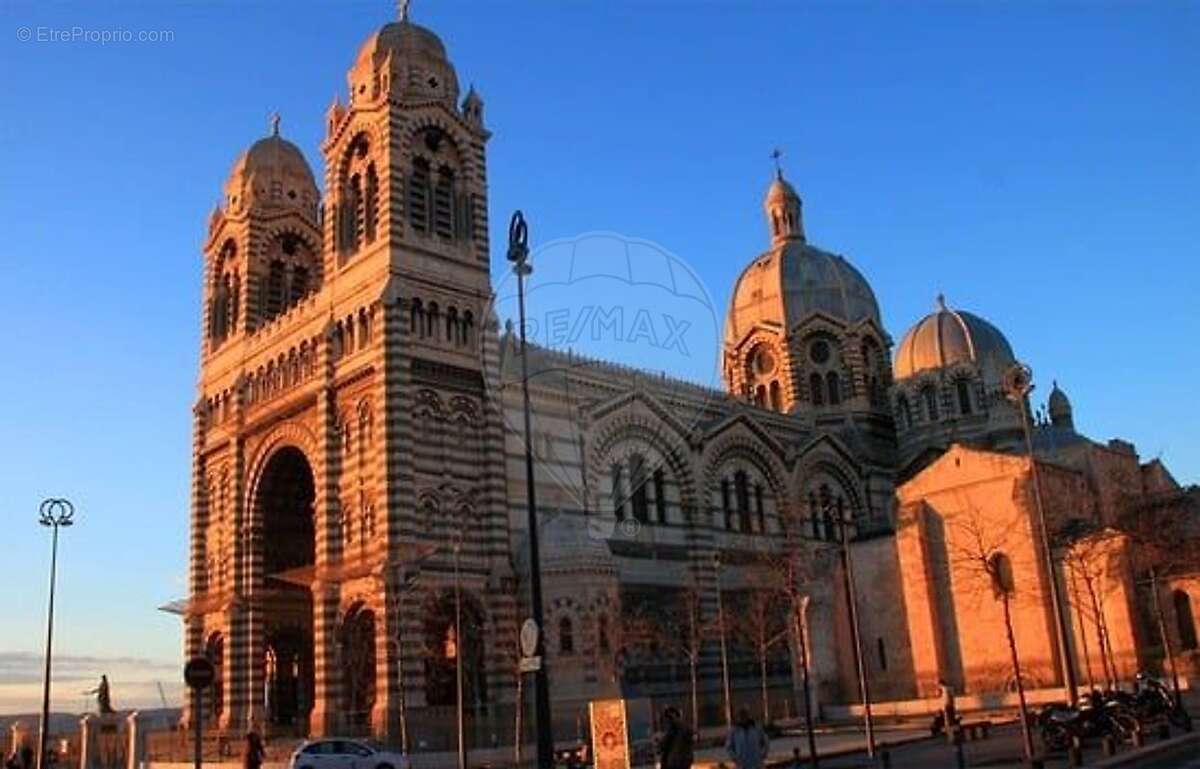 Commerce à MARSEILLE-2E