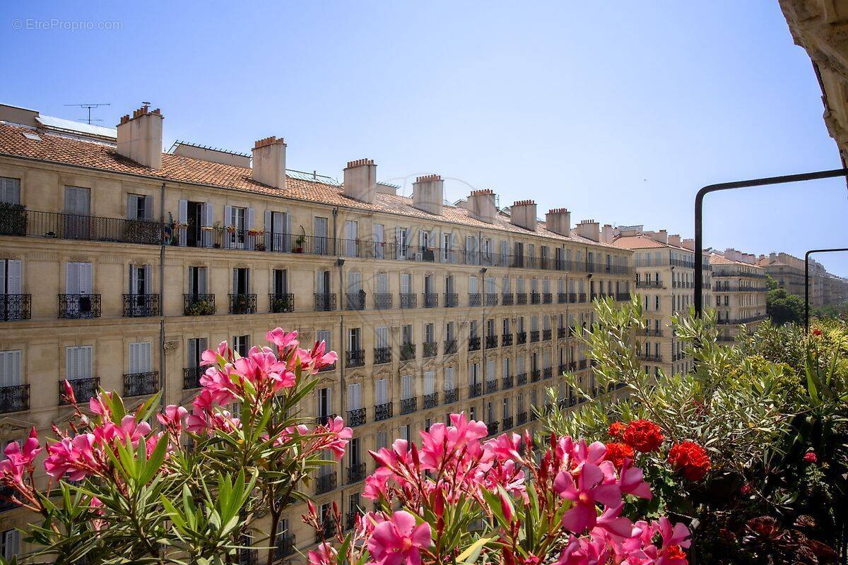 Appartement à MARSEILLE-2E