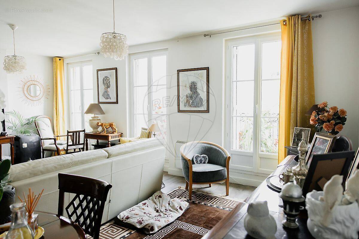 Appartement à MARSEILLE-2E