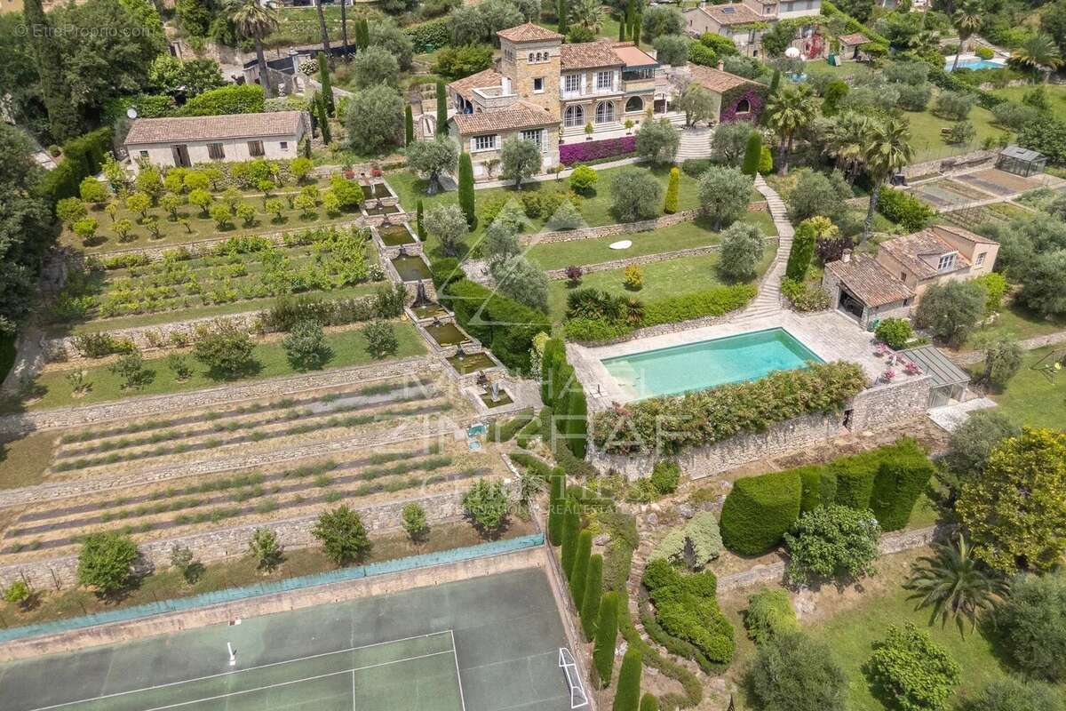 Maison à LE BAR-SUR-LOUP