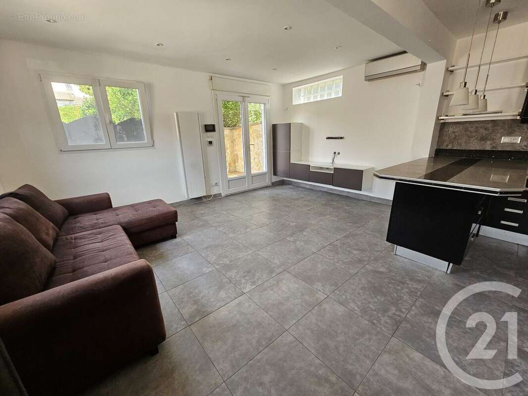 Maison à VILLENEUVE-LOUBET