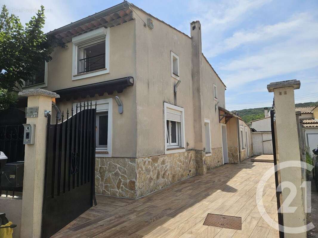 Maison à VILLENEUVE-LOUBET