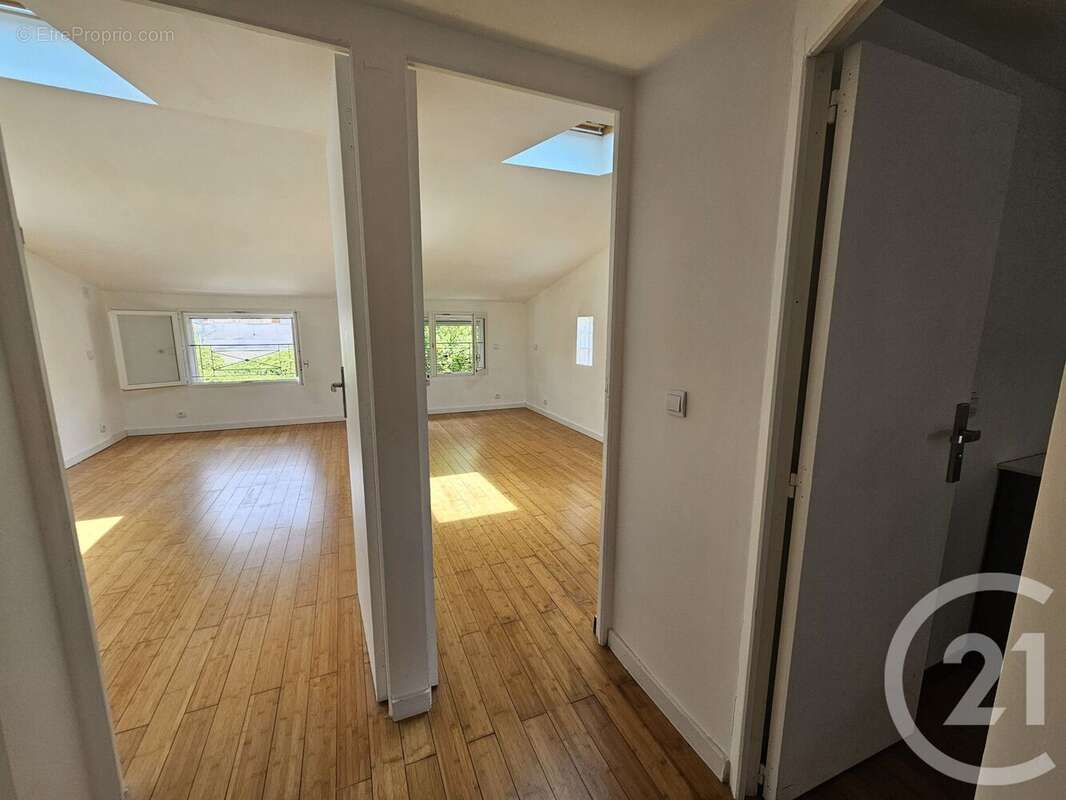 Maison à VILLENEUVE-LOUBET