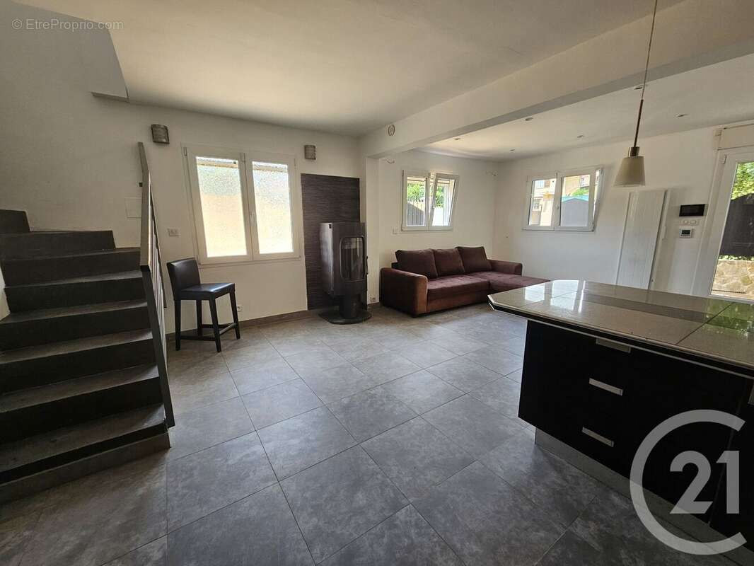 Maison à VILLENEUVE-LOUBET