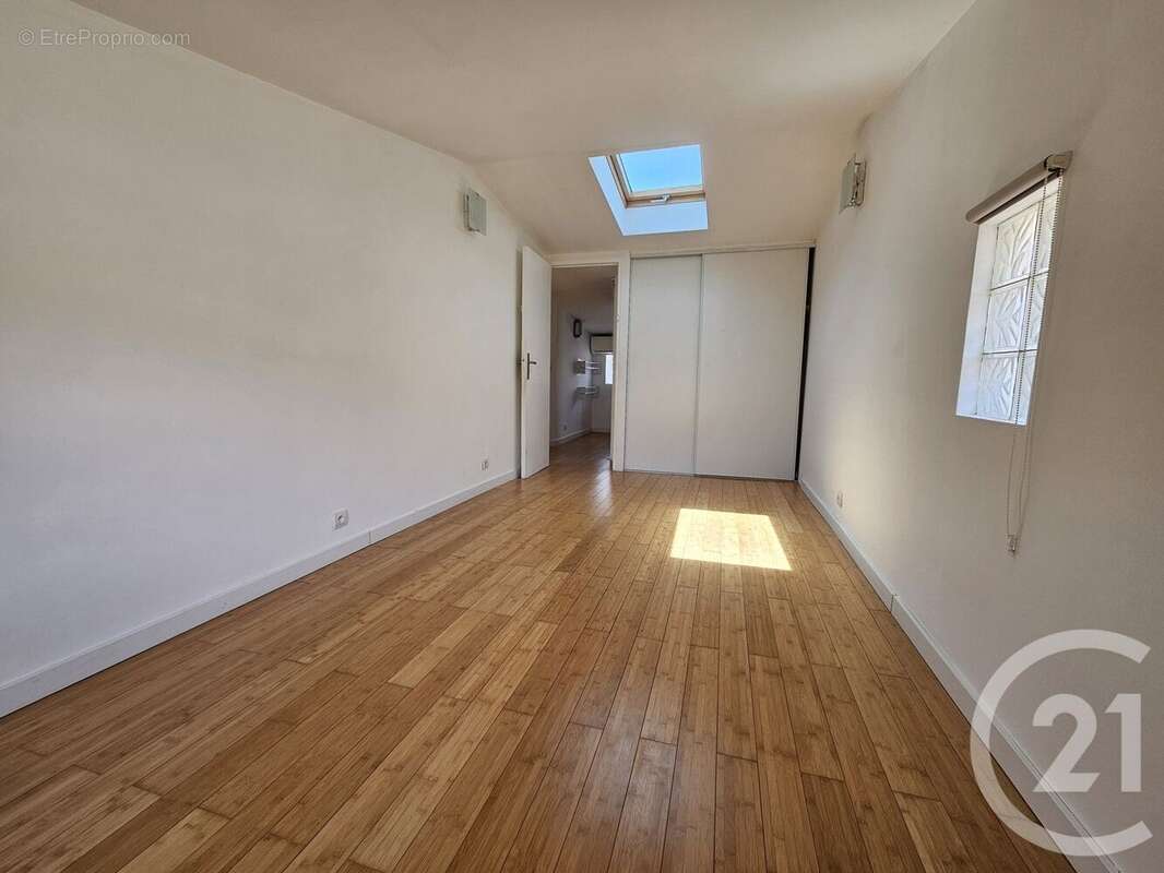 Maison à VILLENEUVE-LOUBET