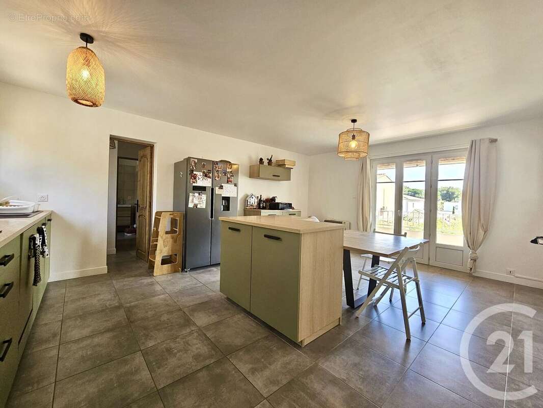 Maison à SIX-FOURS-LES-PLAGES