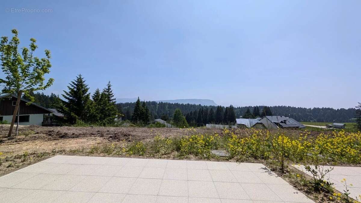 Appartement à PUGNY-CHATENOD