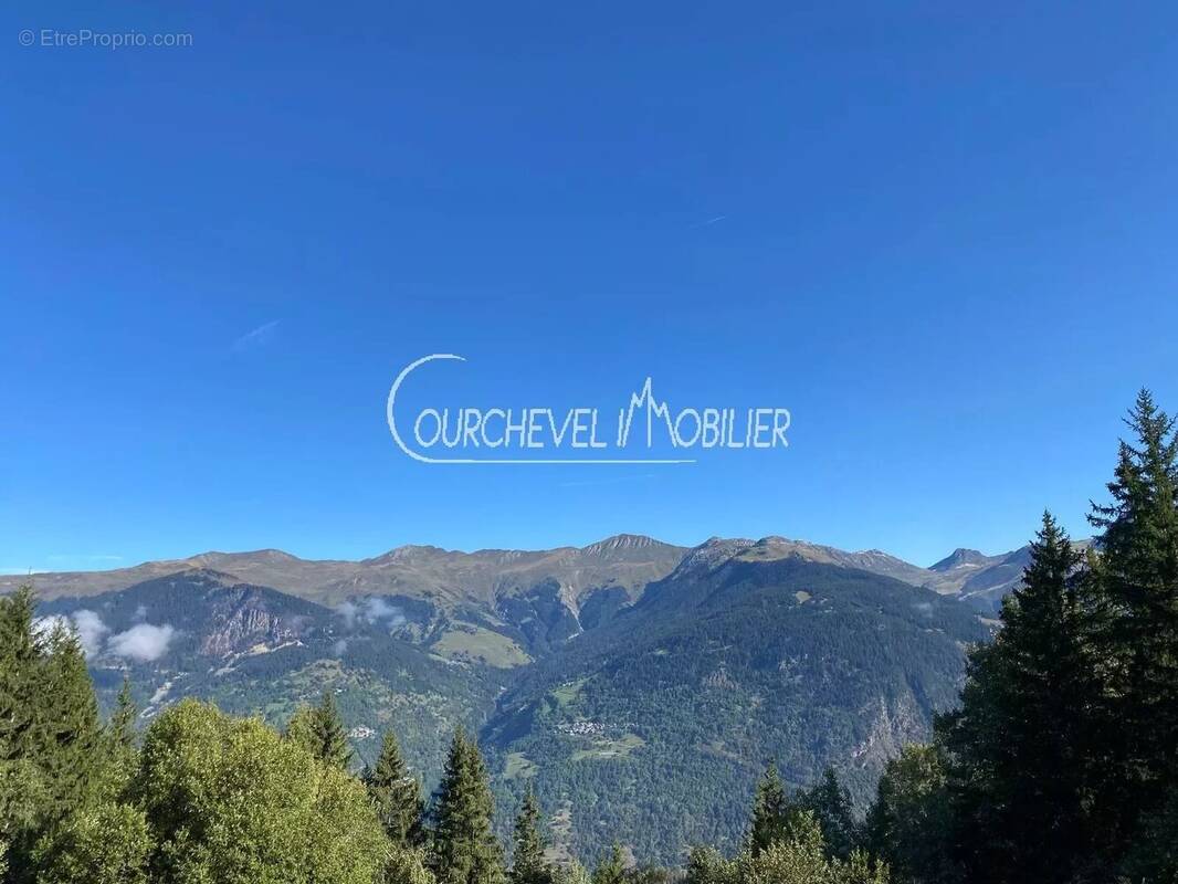 Appartement à LA PERRIERE