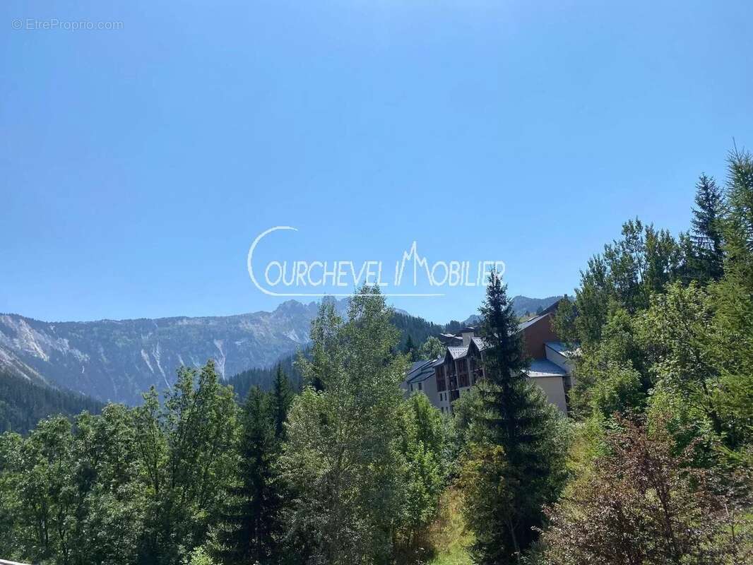 Appartement à LA PERRIERE