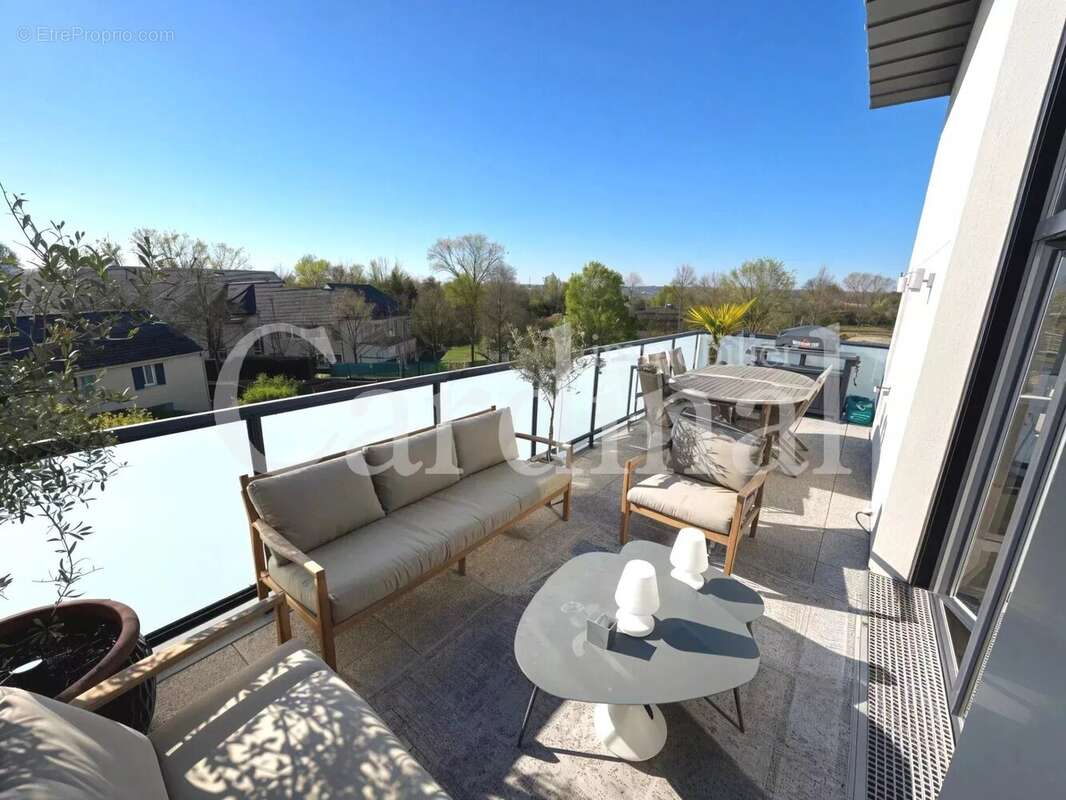 Appartement à NOISY-LE-ROI