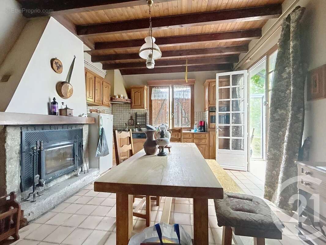 Maison à MAISONNISSES