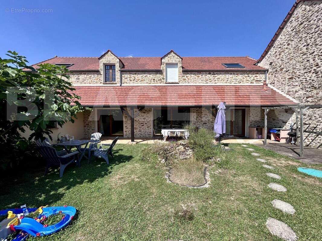 image00040 - Maison à COULOMMIERS