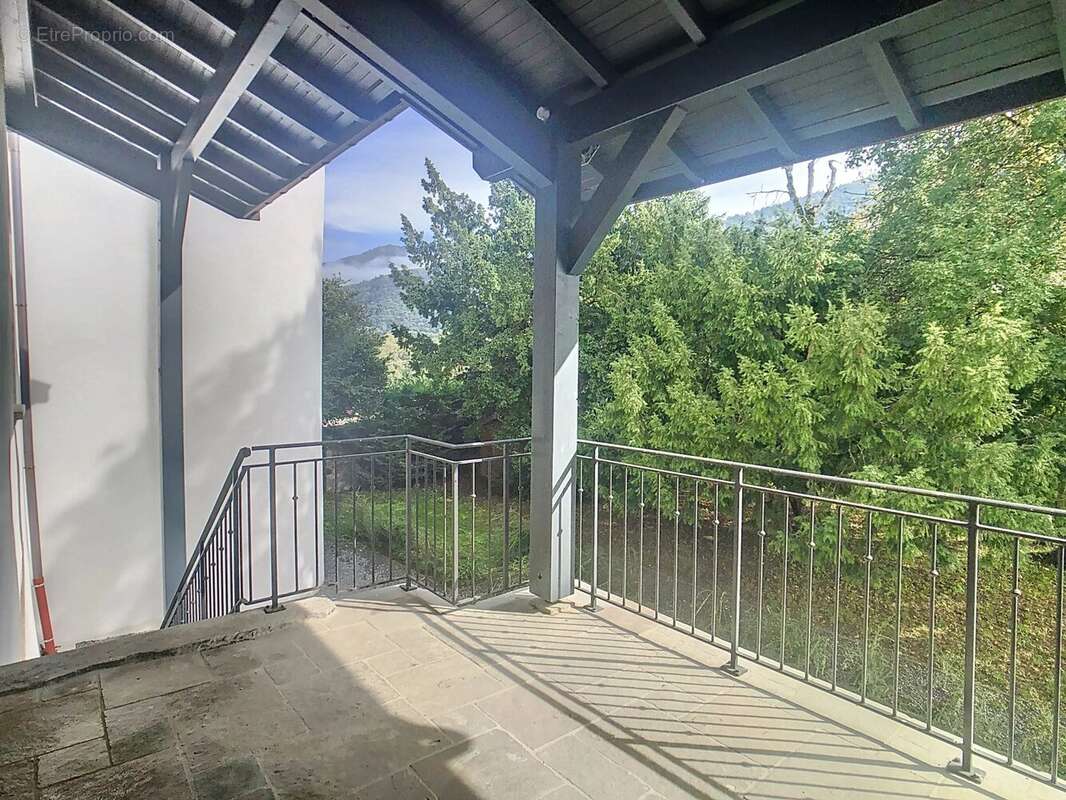 Appartement à ALLINGES