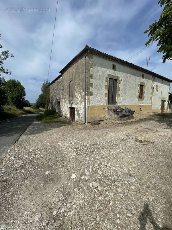 Maison à SAINT-NEXANS
