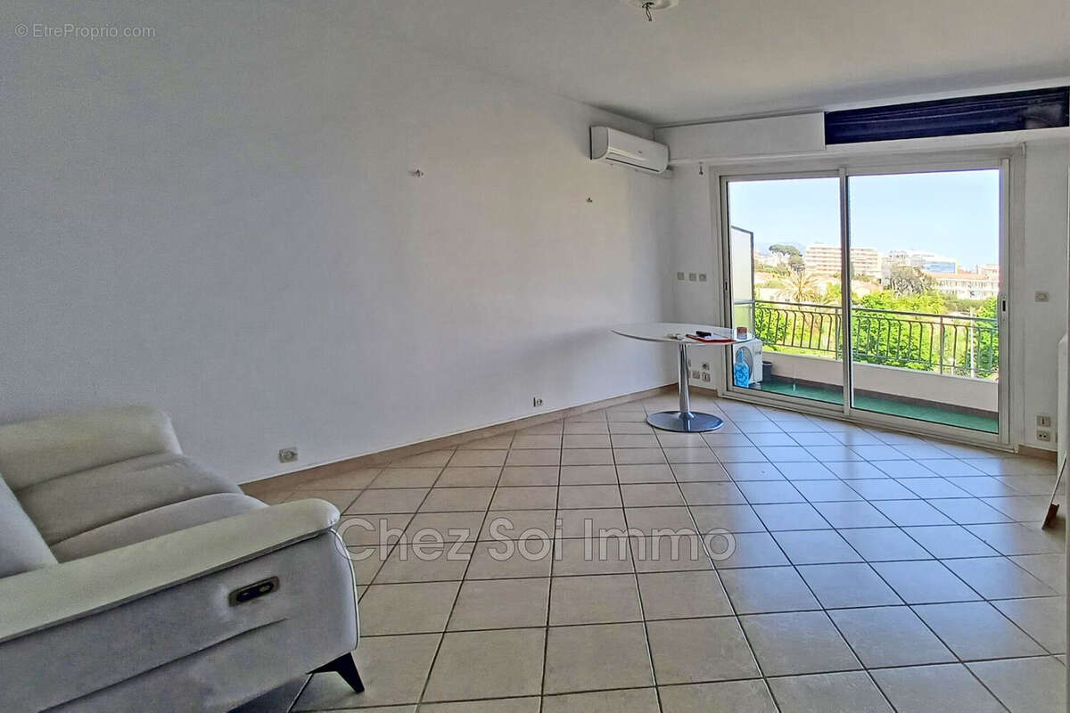 Appartement à CAGNES-SUR-MER