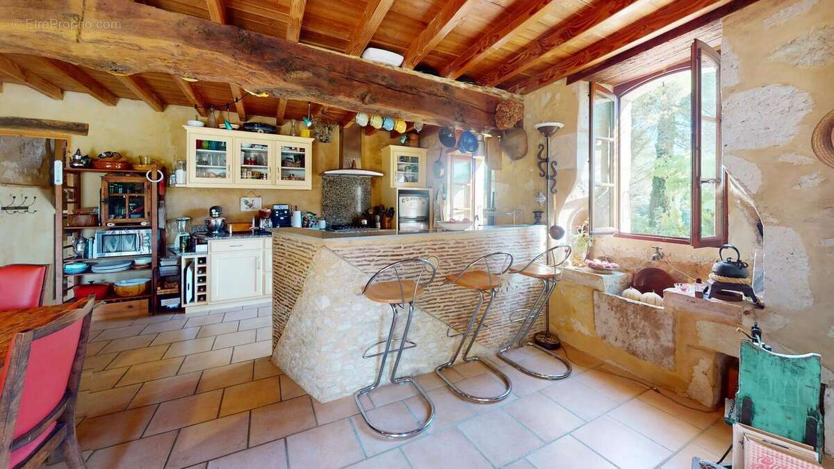 Cuisine 2 - Maison à CASTERA-VERDUZAN