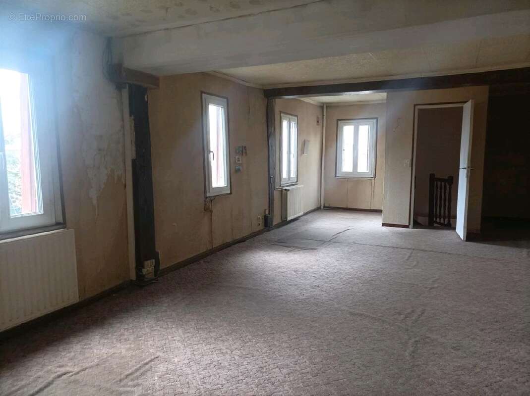 Maison à NONANCOURT