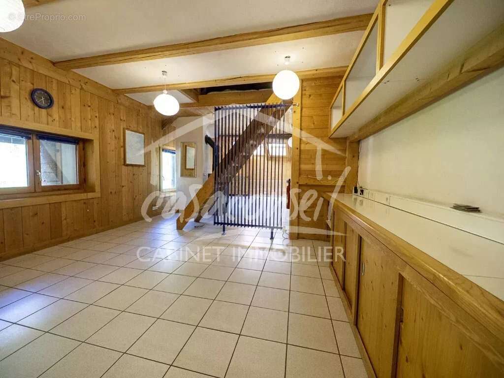 Appartement à SAINT-GERVAIS-LES-BAINS