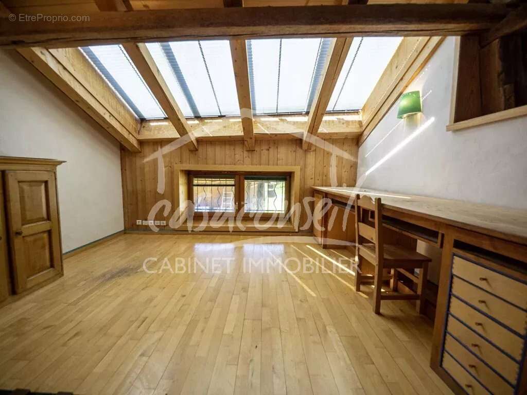 Appartement à SAINT-GERVAIS-LES-BAINS