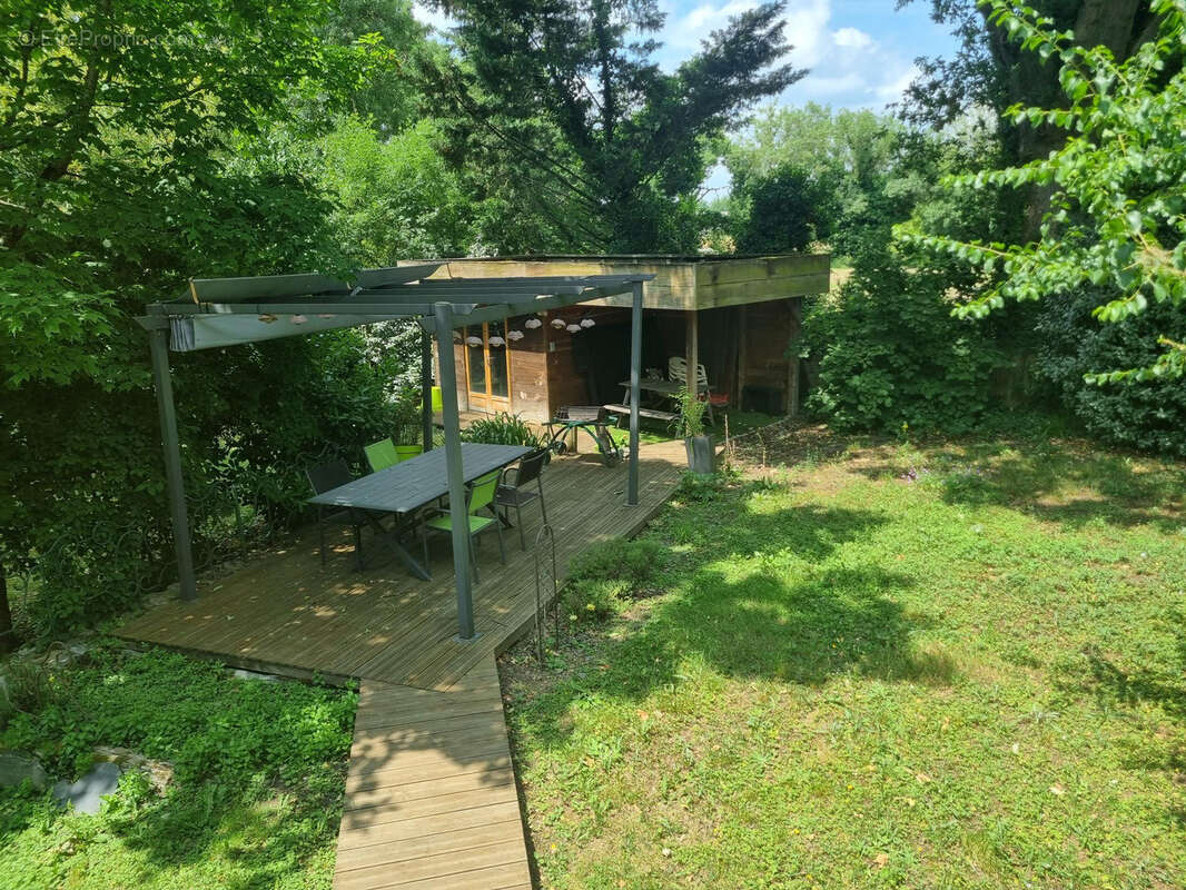 Maison à LES PONTS-DE-CE