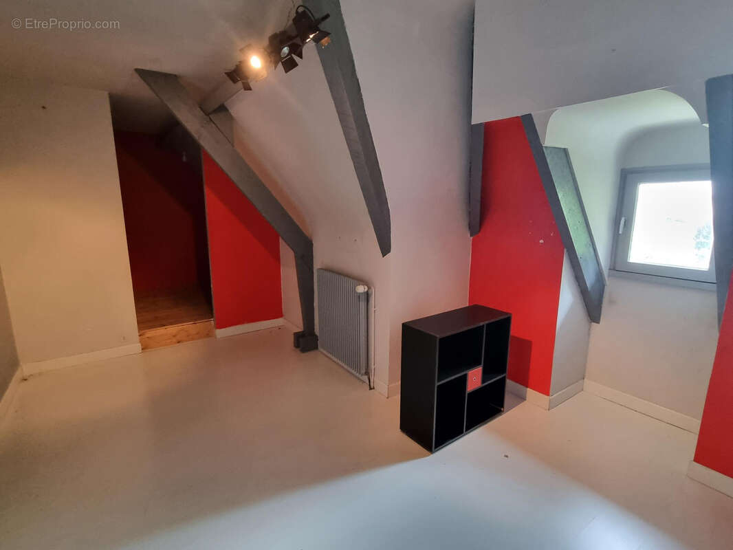 Maison à LES PONTS-DE-CE