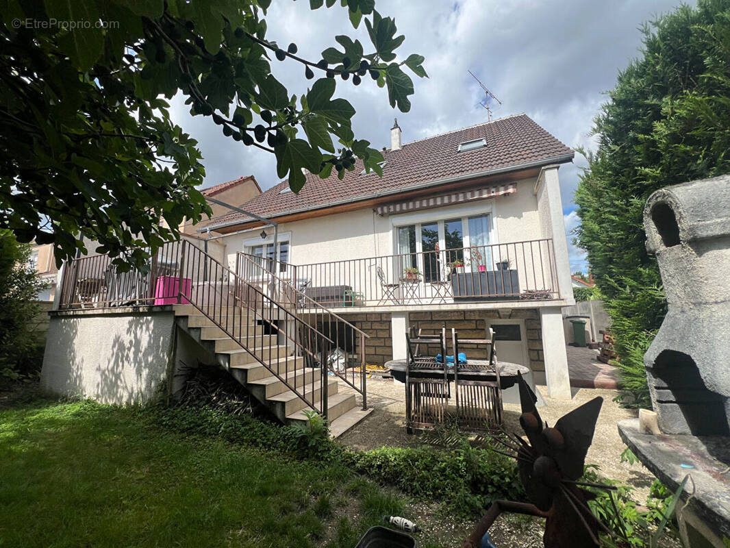 Maison à MITRY-MORY