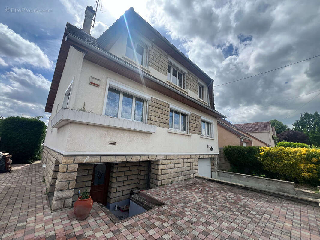 Maison à MITRY-MORY