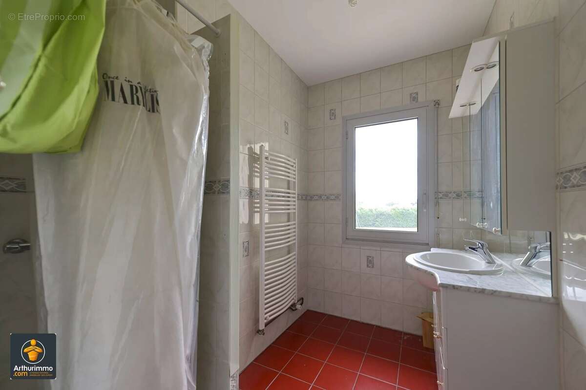 Maison à LA FOYE-MONJAULT