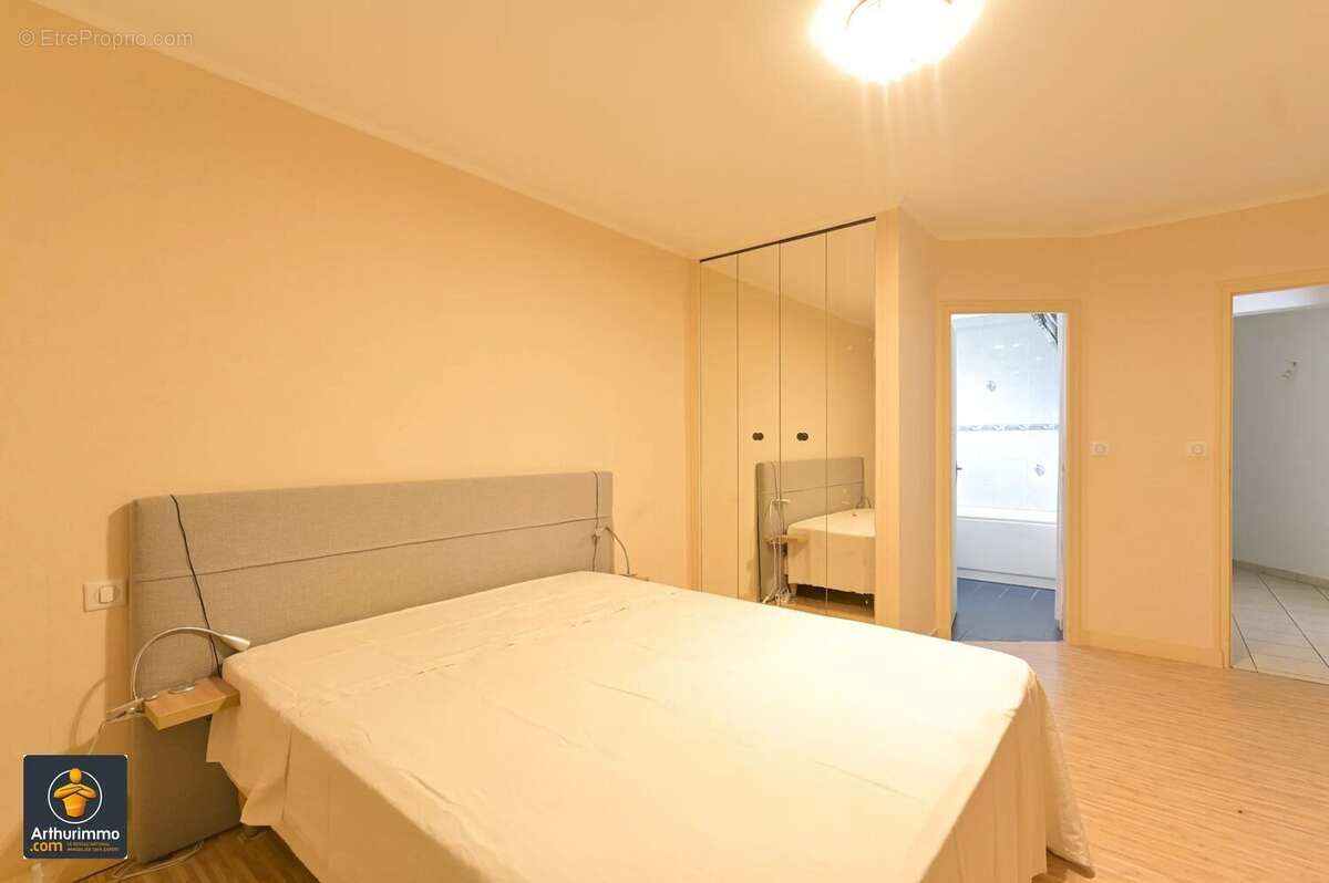 Maison à LA FOYE-MONJAULT