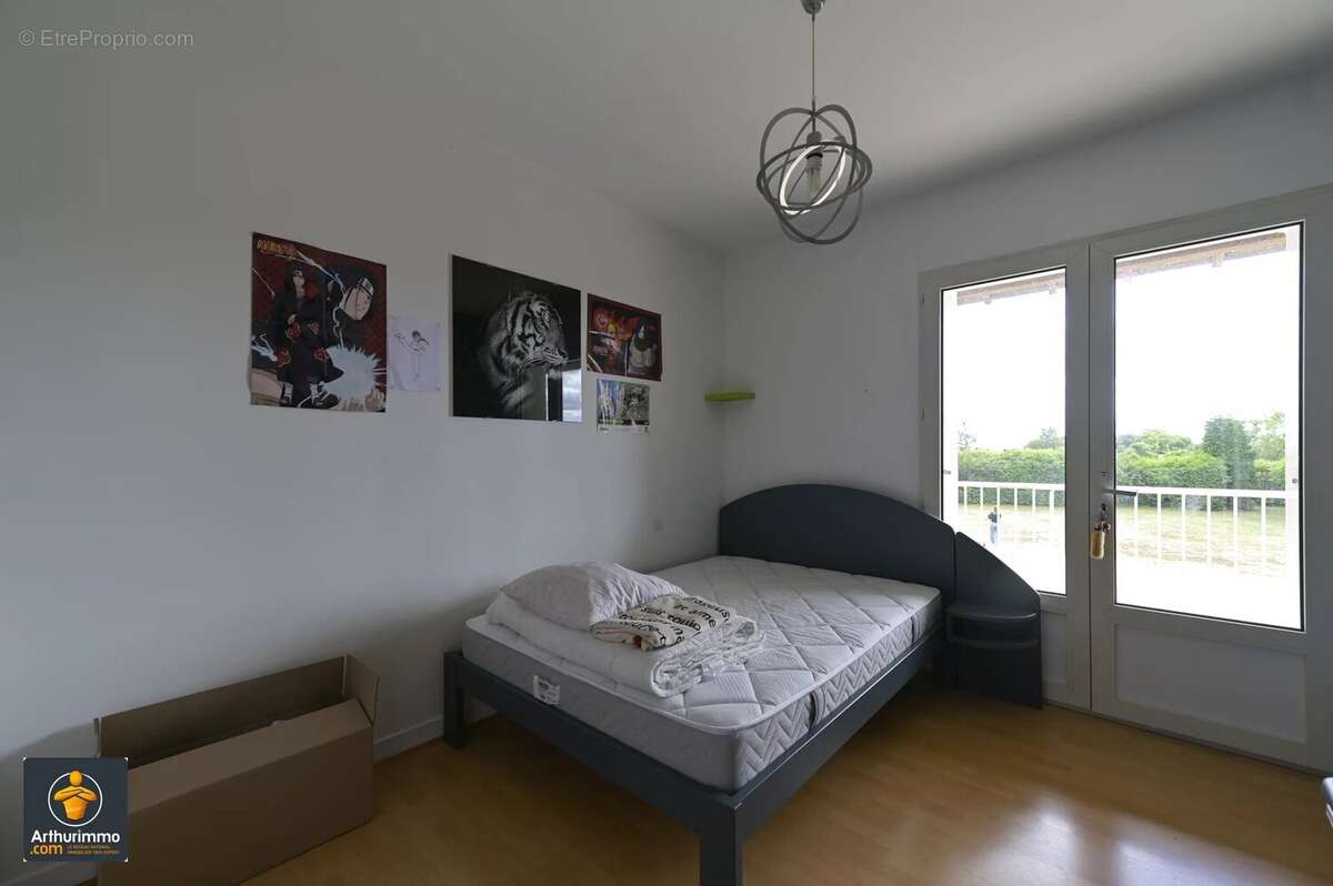 Maison à LA FOYE-MONJAULT