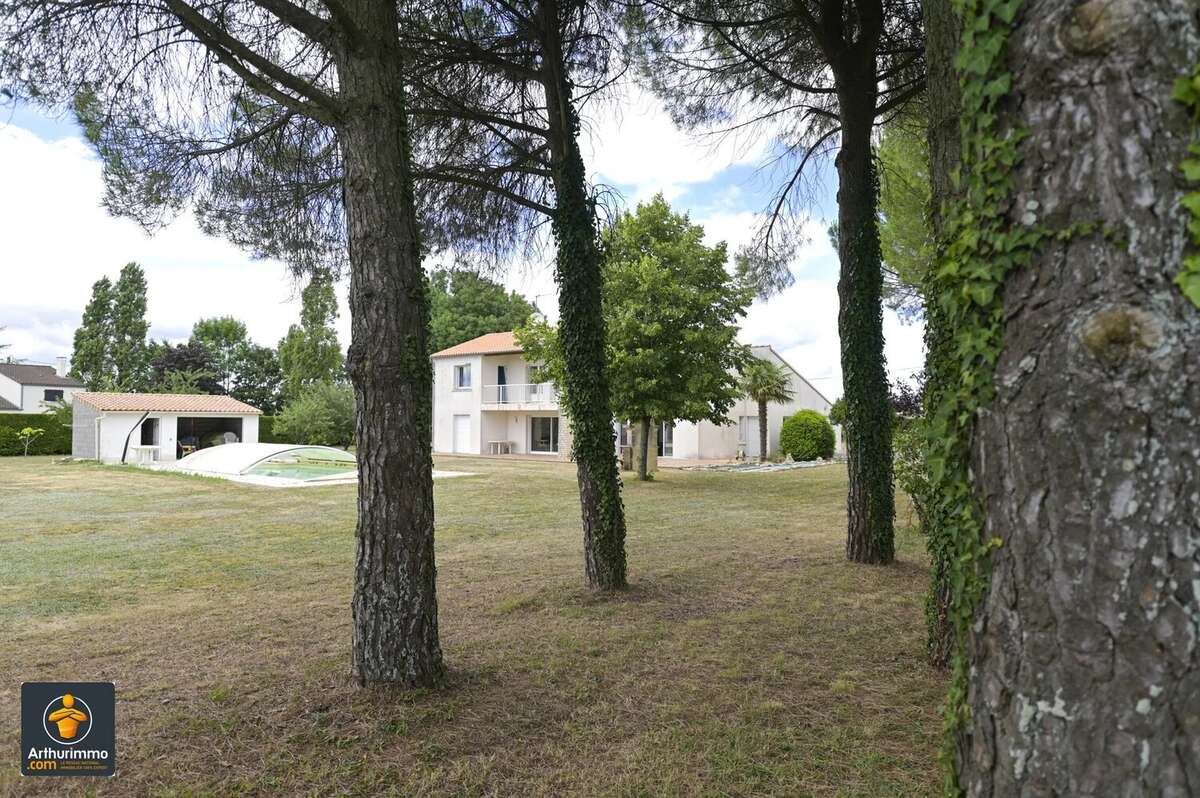 Maison à LA FOYE-MONJAULT