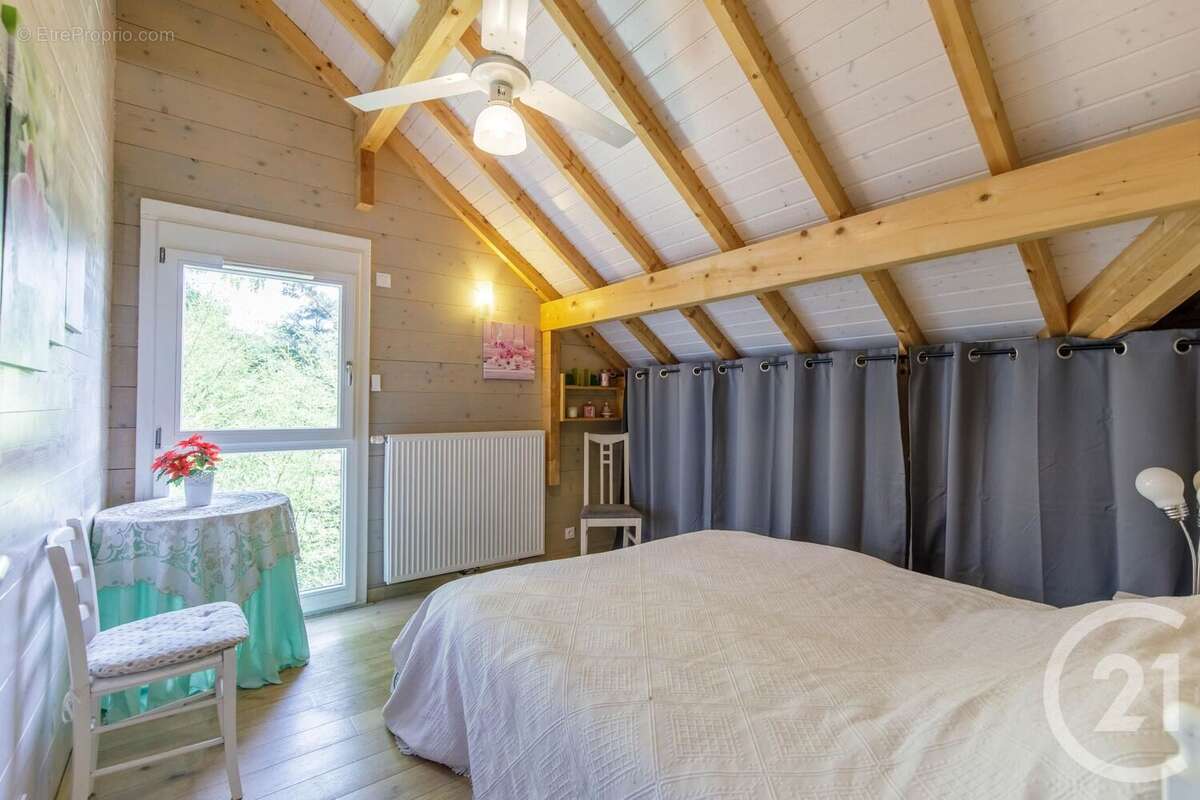 Maison à JASSANS-RIOTTIER