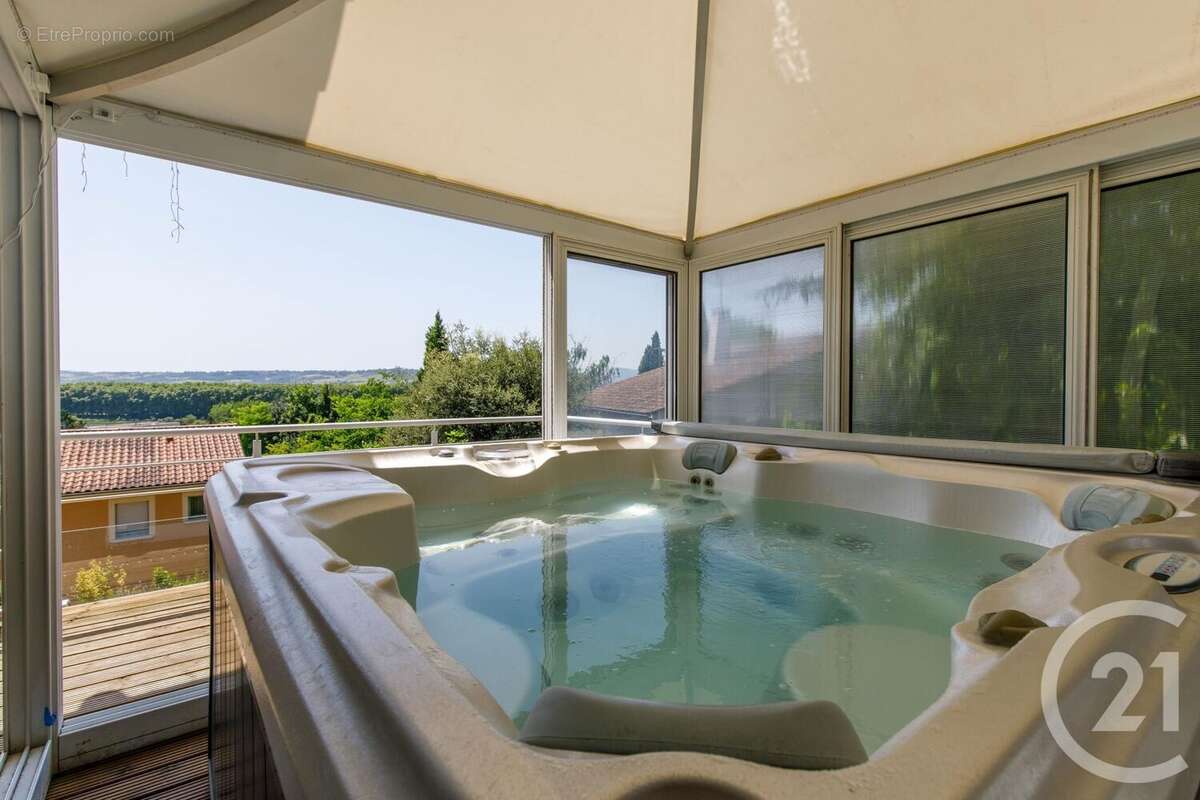 Maison à JASSANS-RIOTTIER