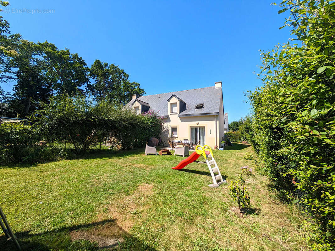 Maison à MINIAC-MORVAN